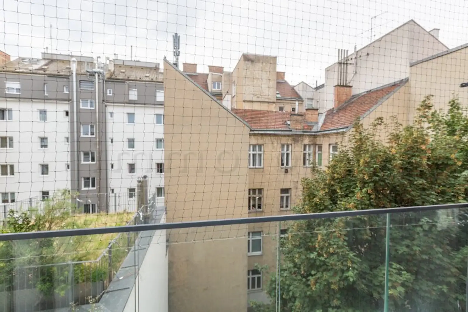 Fasanviertel: Moderne 3-Zimmer-Wohnung mit 2 Bädern und 21 m2 Südloggia, Erstbezug 2024