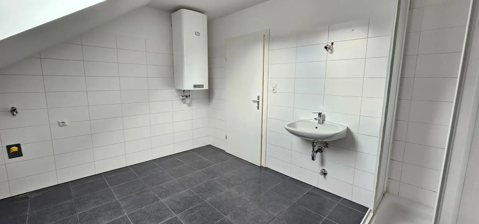 Günstige Dachgeschosswohnung im Ennser Bahnhofsgebiet
