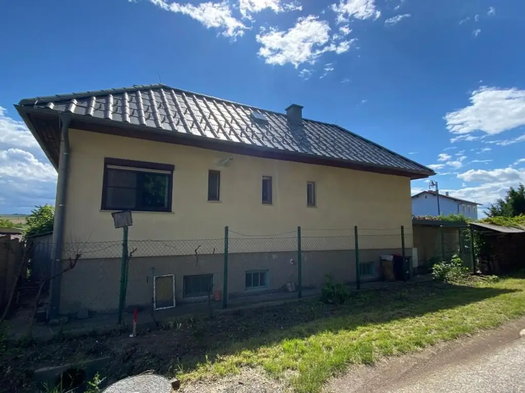 ***Ein schnuckeliges Haus mit überschaubarem Garten.***