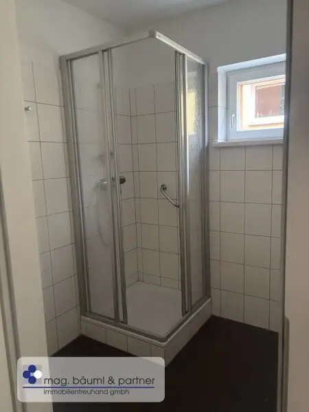 Wohnung mit Balkon und Wintergarten