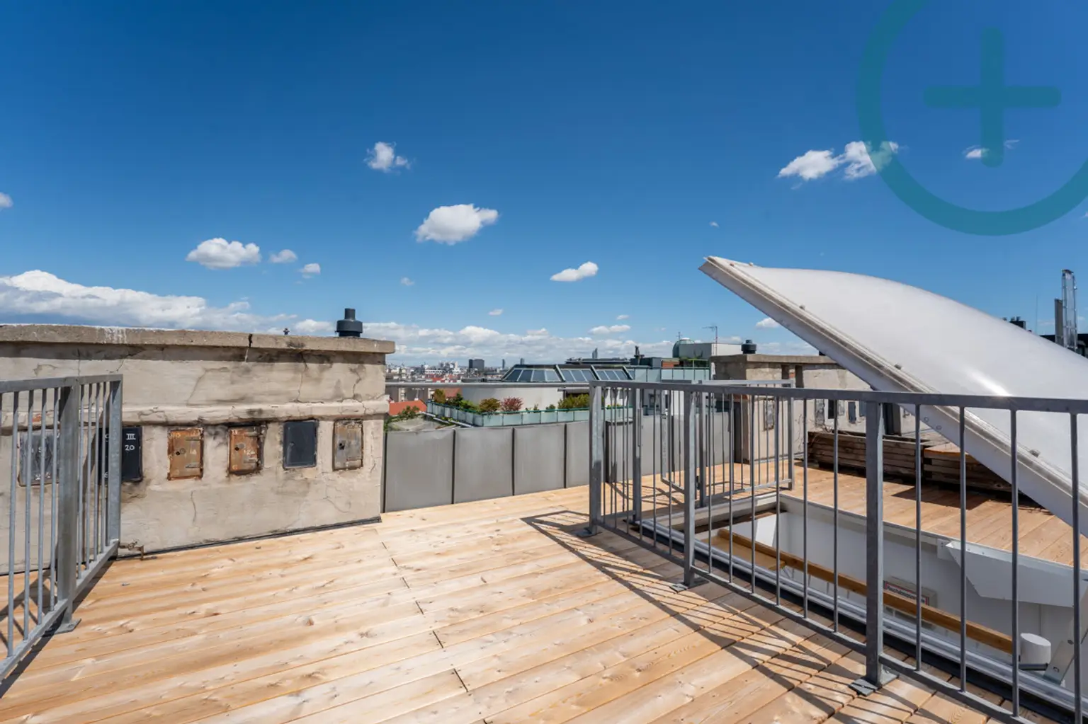 Penthouse-Etage mit XXL Terrasse