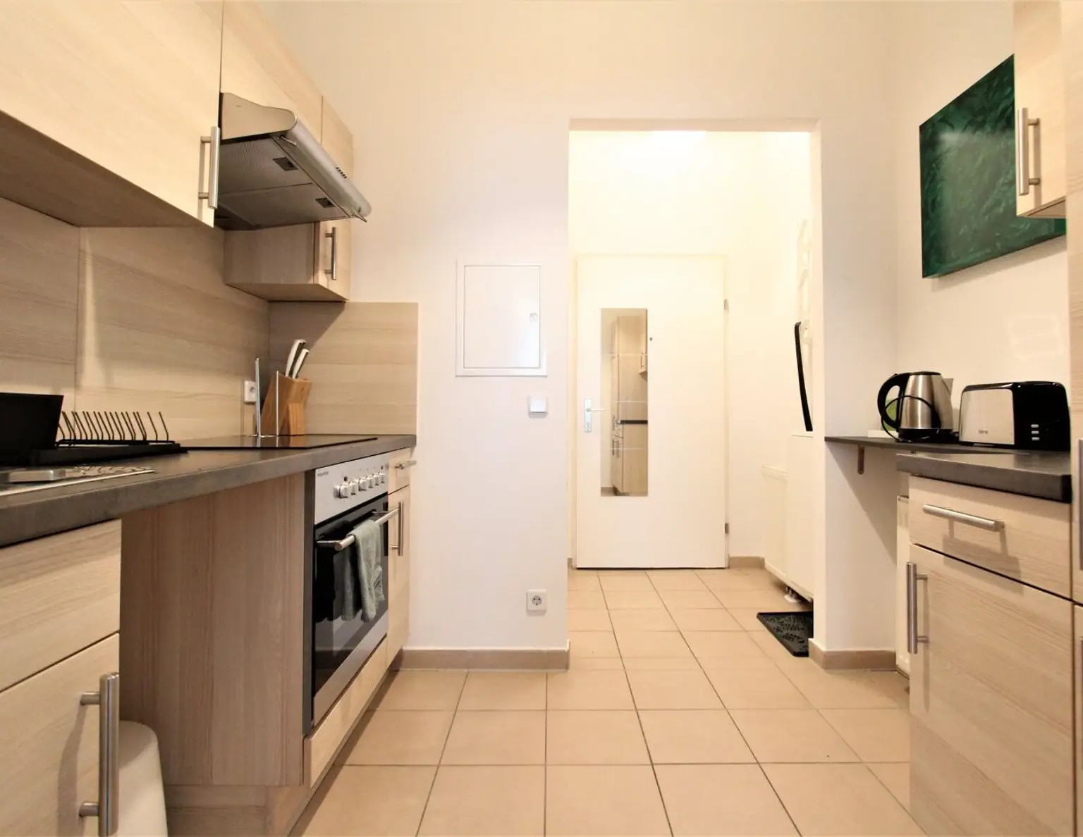 Modern möblierte 1-Zimmer-Wohnung! Kurzzeitvermietung!