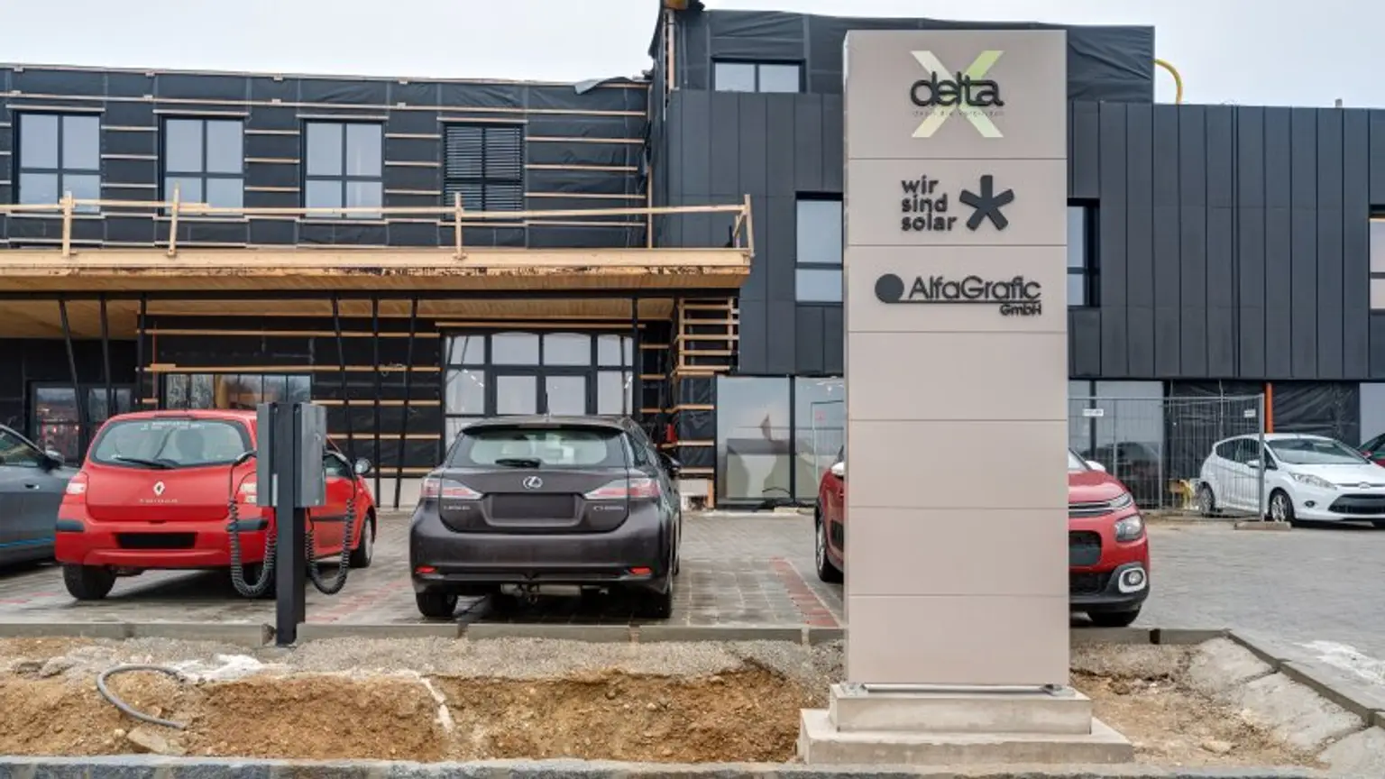 Vorderansicht Gebäude