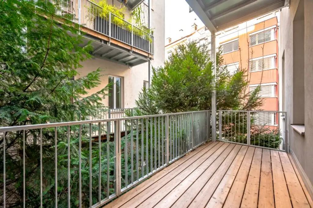 ++NEU++ Fantastische 2-Zimmer Altbauwohnung in bester Lage des 2. Bezirks mit Balkon