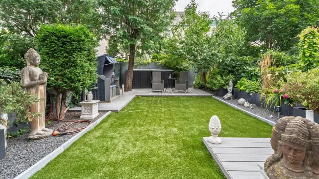 Wohnträume verwirklichen ! *Exklusive Maisonette-Wohnung mit Garten*