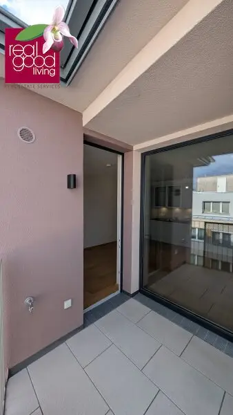 Erstbezug: Akonti für Warmwasser und Heizung inkludiert! Entzückende 2 Zimmerwohnung mit einer kleinen, aber feinen Loggia in sehr guter Infrastrukturlage