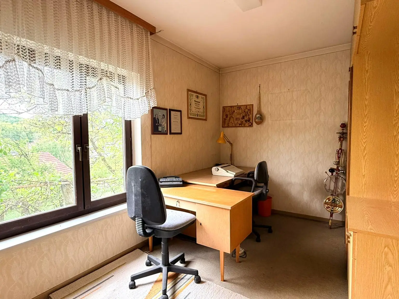 Büro EG