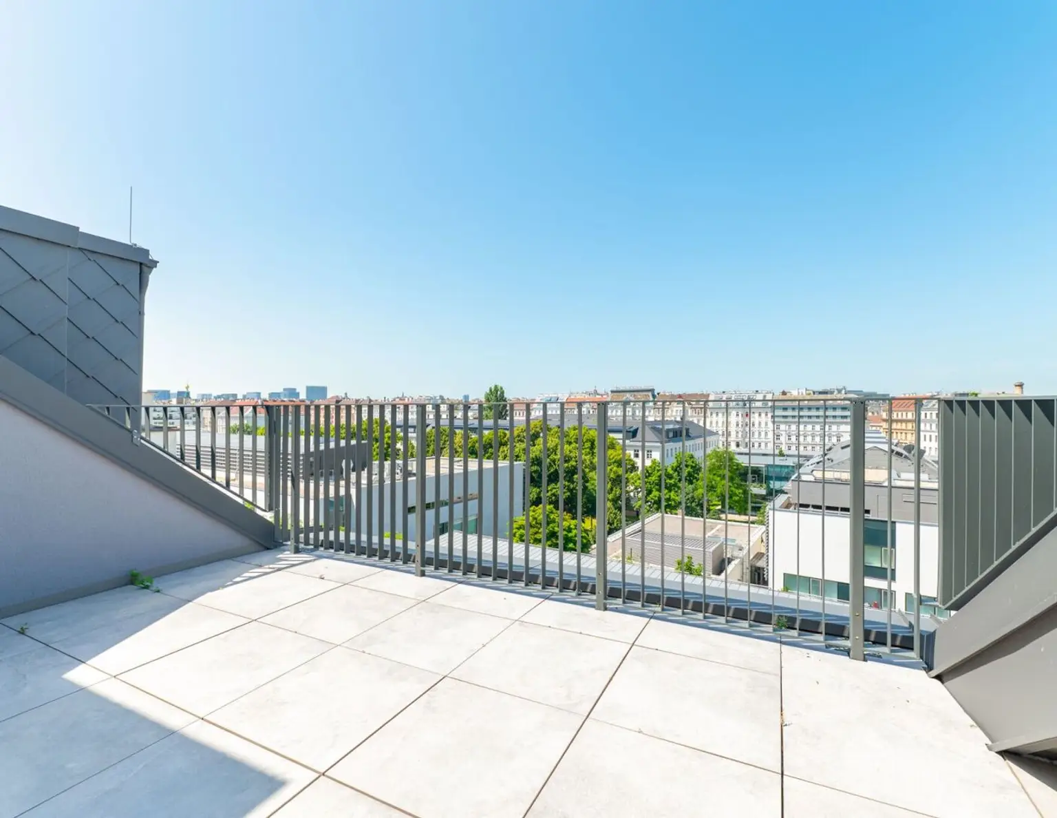 Nahe U3 Rochusgasse! 2-Zimmer-Maisonette mit exklusiver Dachterrasse zu vermieten!