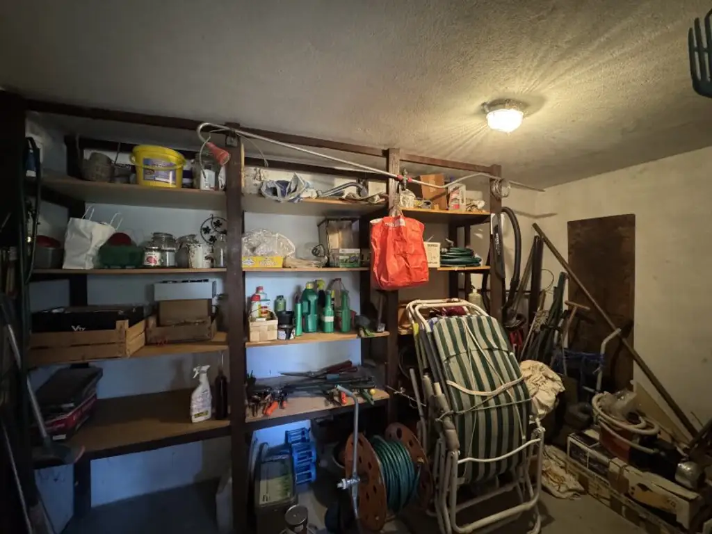 Sonniges Blockhaus mit Pool, Balkon & Gartenidylle in Sollenau