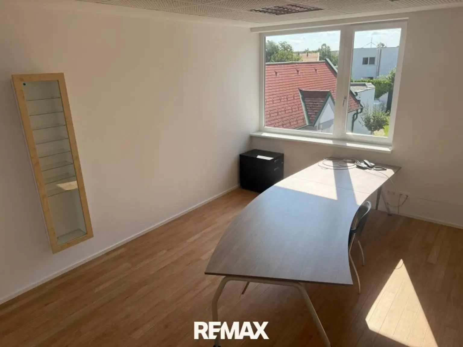 Büro 1