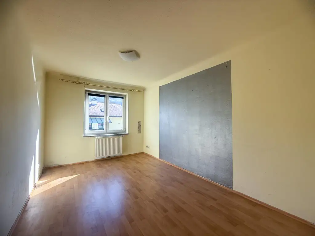*** Investmentchance in Hönigsberg: Zinshaus mit 6 Wohnungen mit TOP Rendite ***