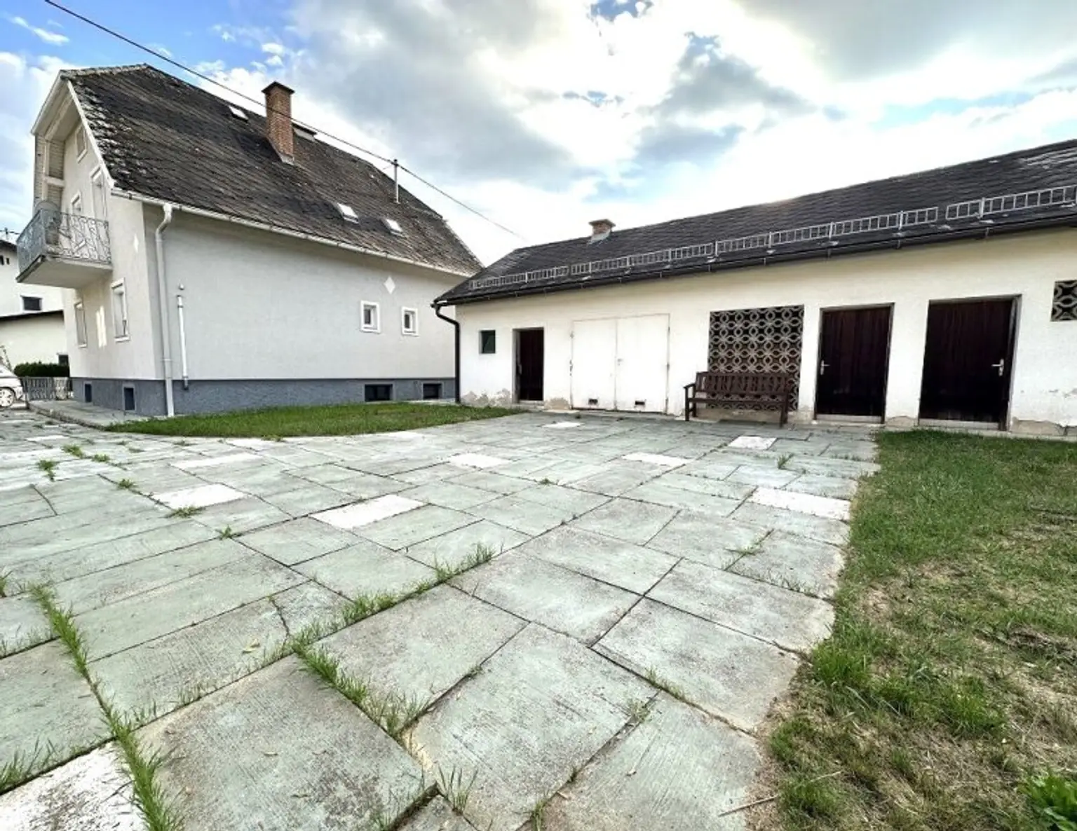 WOLFSBERG - SANKT THOMAS, 160 m2 Einfamilienhaus mit Potential, Vollkeller, 1139 m2 Grundstück, Wirtschaftsgebäude