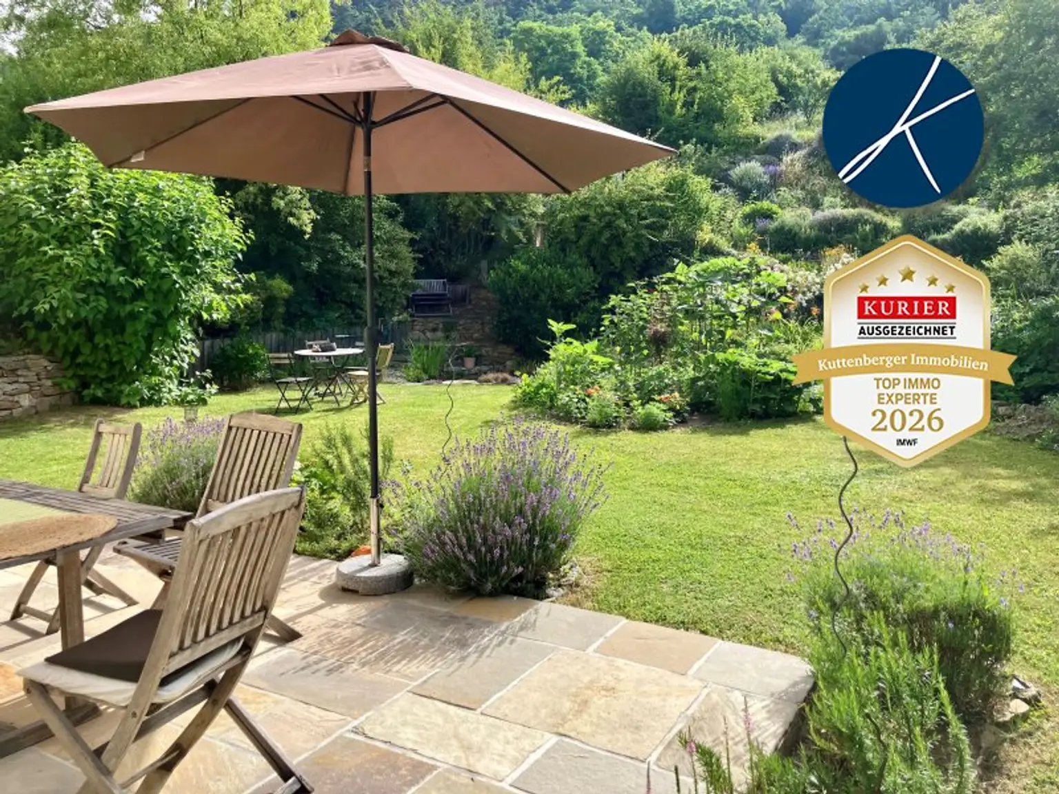 Ost-Terrasse mit Garten