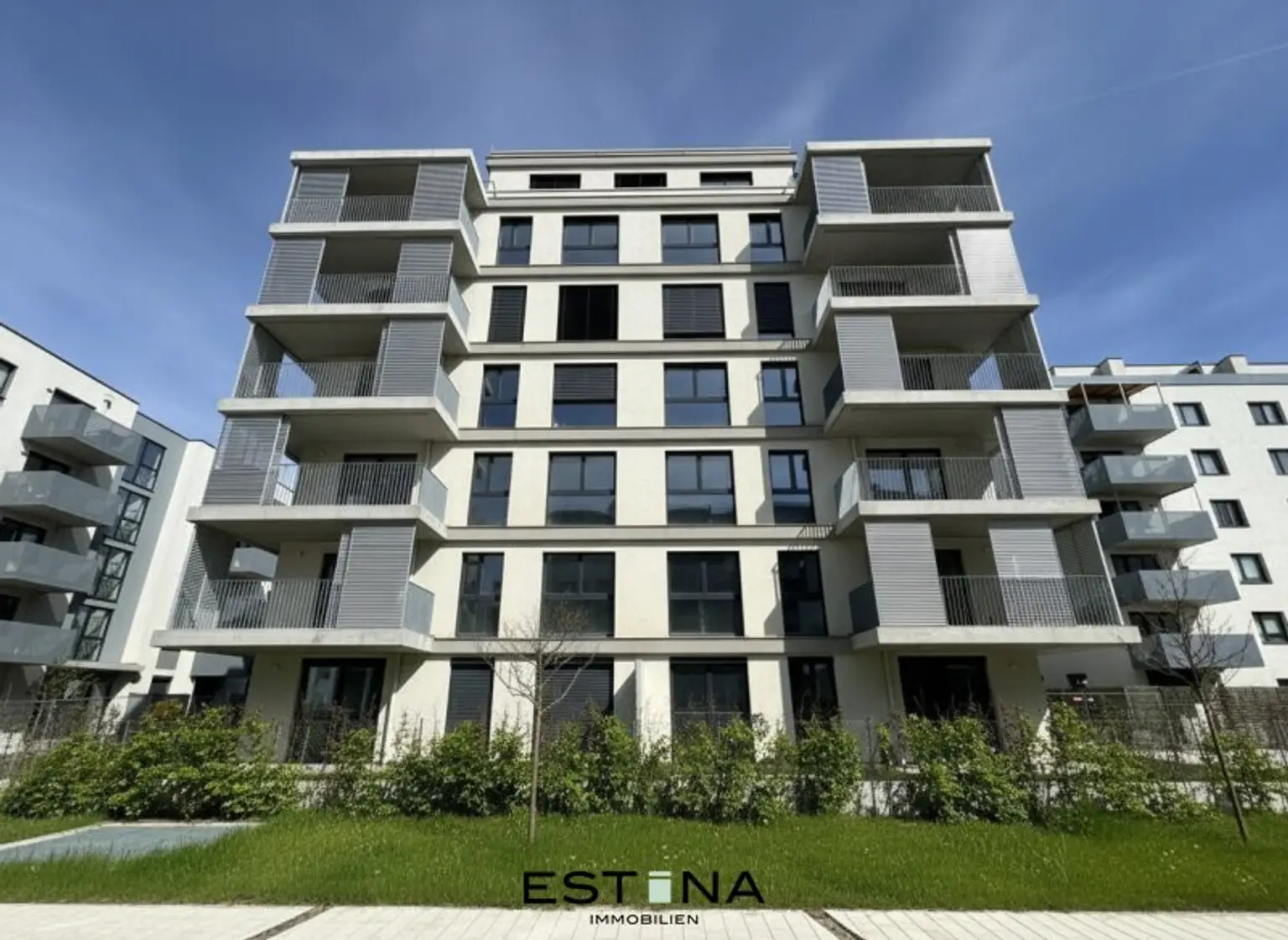 reLAX151 - Entspannt Wohnen umgeben von blühenden Gärten