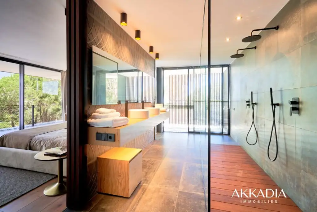 Prämierte Architektenvilla mit Blick über die Sierra Grazalema