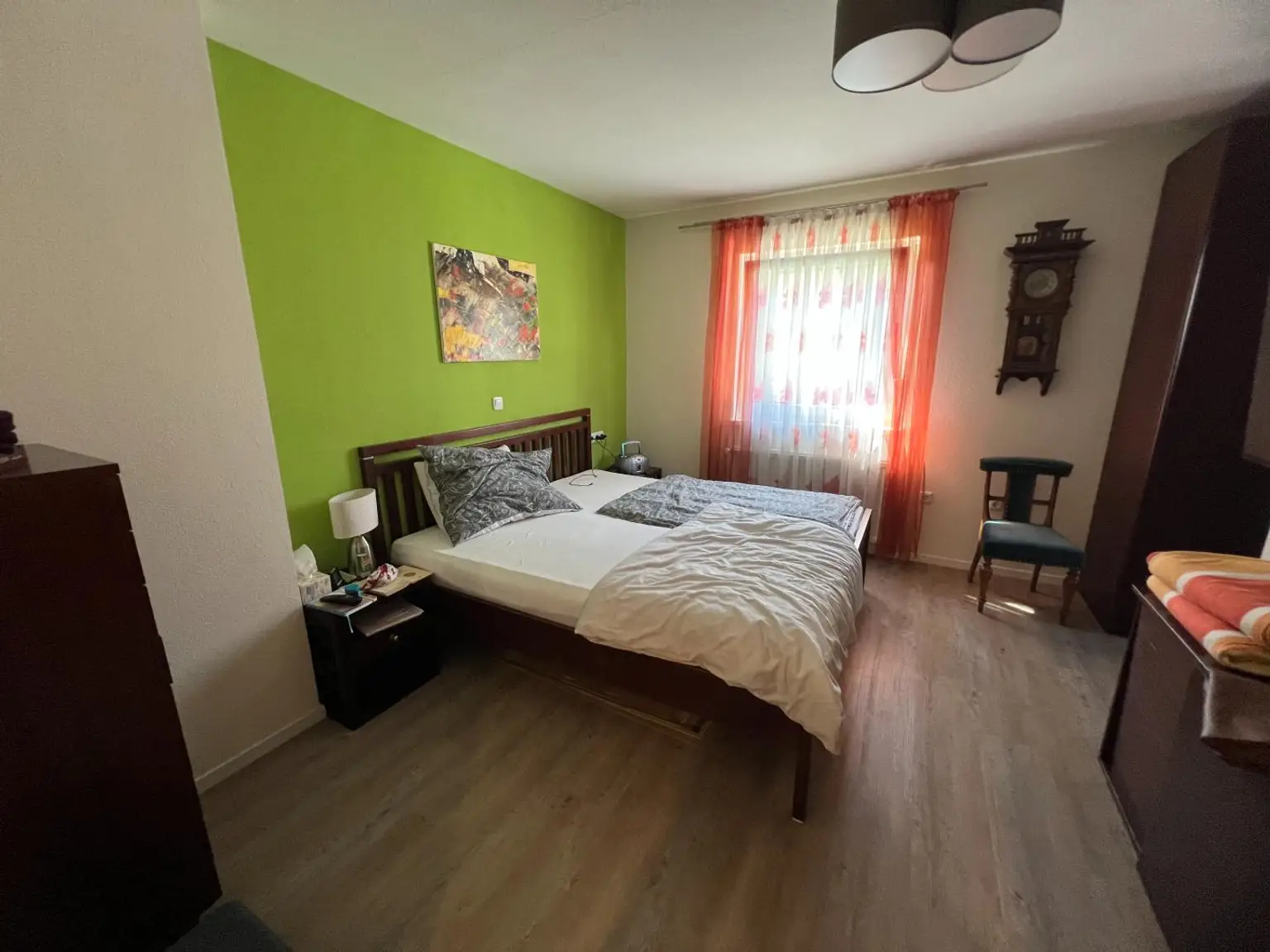 OPEN HOUSE! Großzügiges leistbares Wohnhaus mit 3 getrennte Wohneinheiten, Traumgarten, Doppelgarage und vielen Parkplätzen Tuffeltsham in Redlham