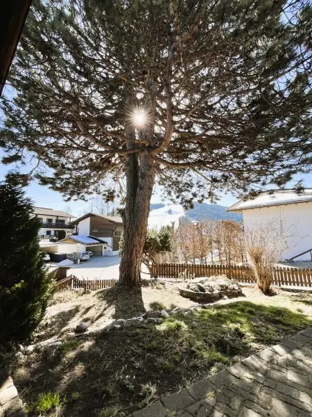 WOHNPERLE in Seefeld: 104m² große 4-Zimmerwohnung mit TIROLER ZIRBENSTUBE und 3 Balkonen fußläufig zum Skigebiet!