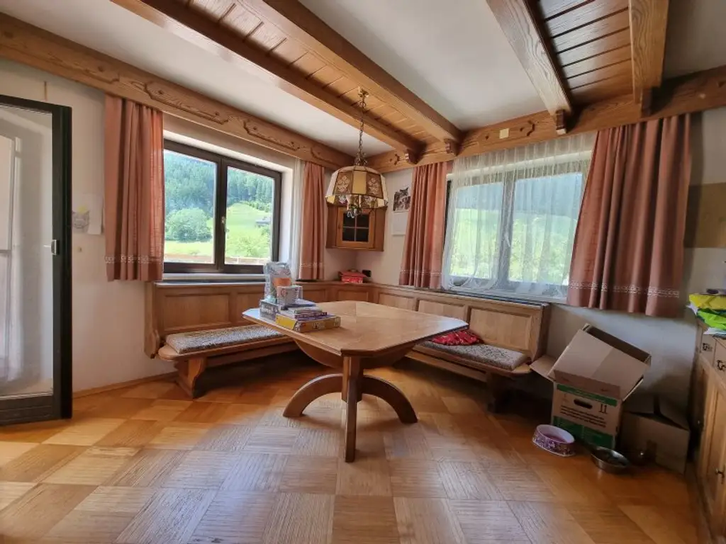 Geräumiges Familienhaus in wunderschöner Lage!