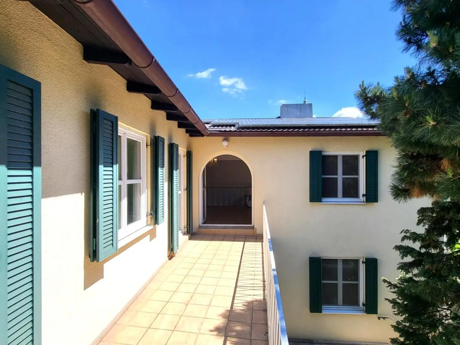 11 Balkon