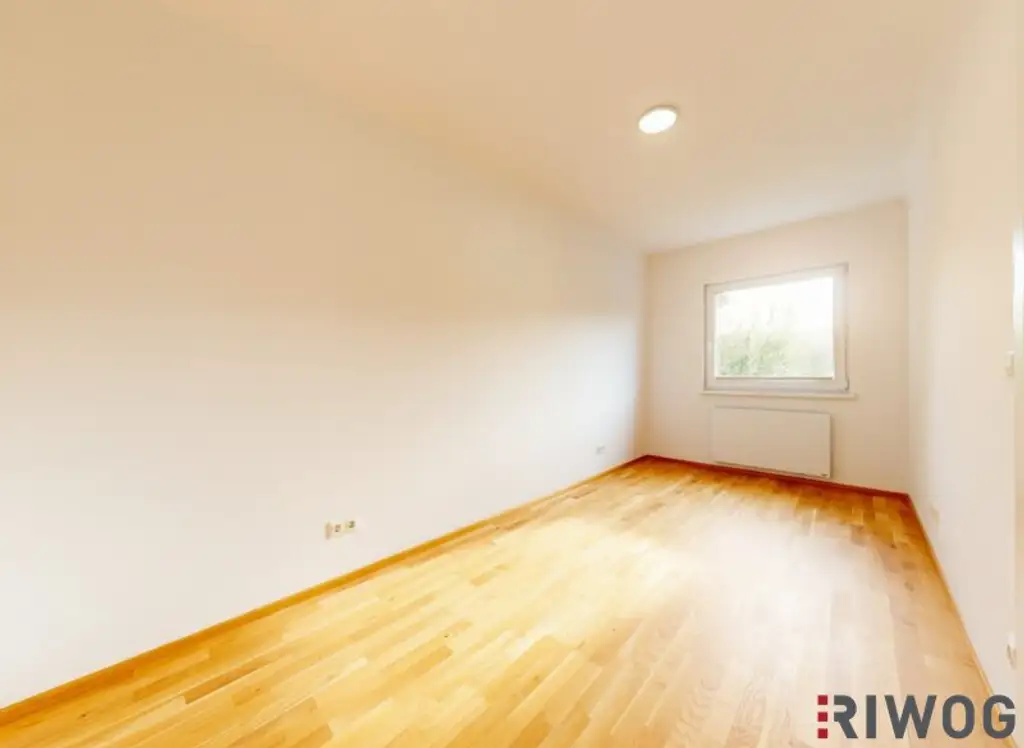 ERSTBEZUG nach Sanierung I 3-Zimmer Wohnung I Schöner Gemeinschaftsgarten I inkl. Tischler Küche mit Siemens Geräten