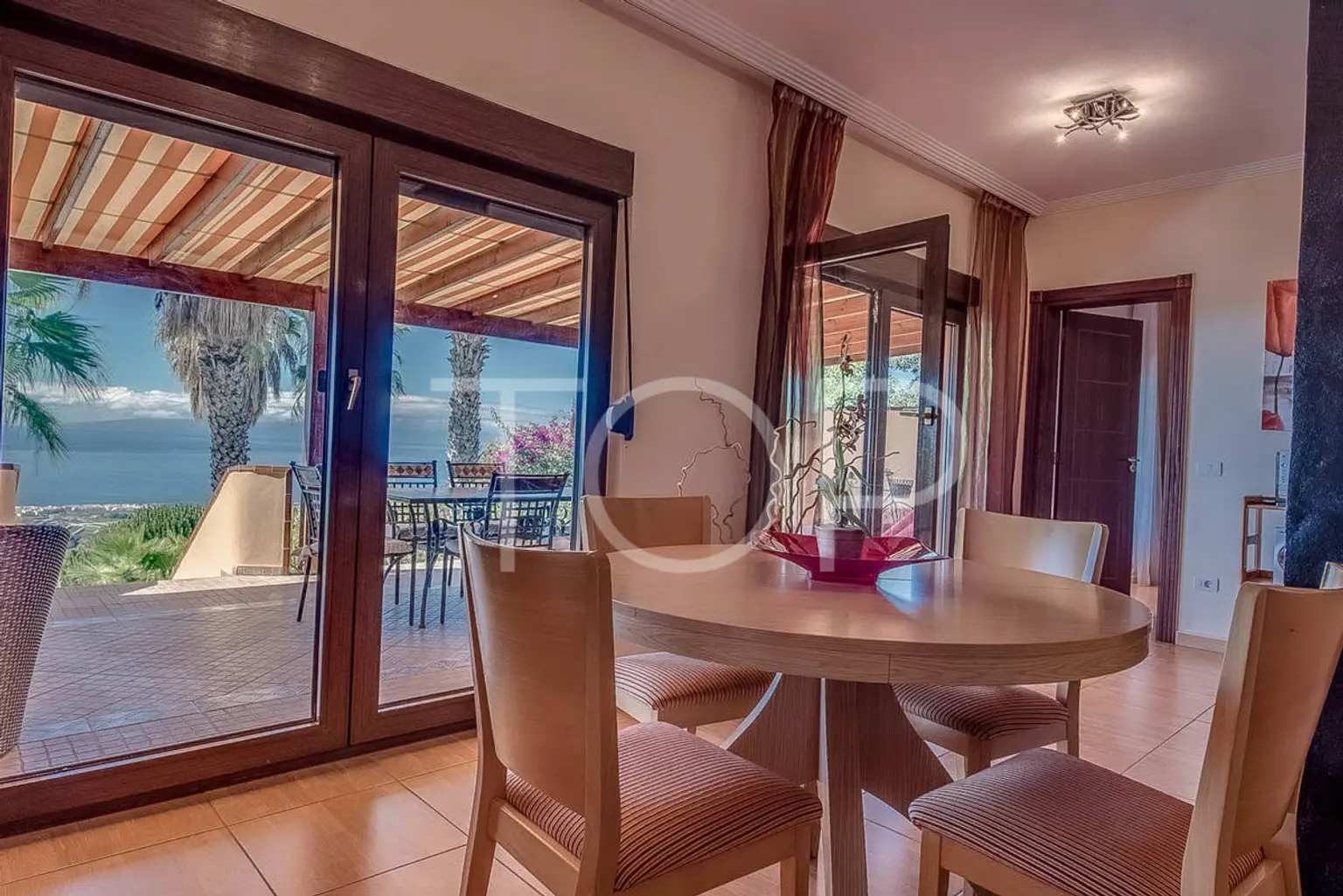 Finca-Apartment-Essbereich-Playa-San-Juan-Teneriffa-3