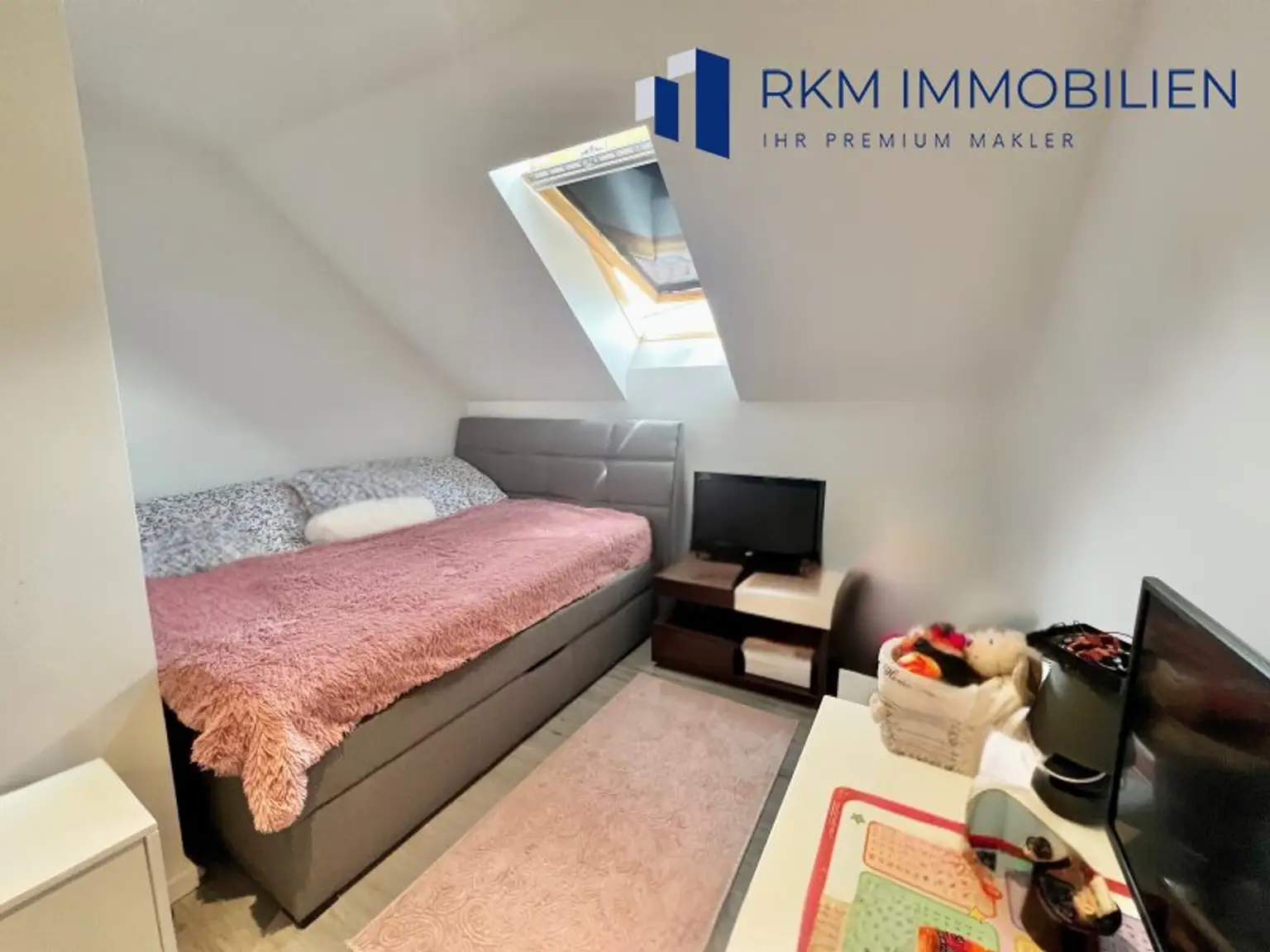 Luxuriöses Einfamilienhaus in Gerasdorf: 6 Zimmer, 207m², Terrasse & Balkone!