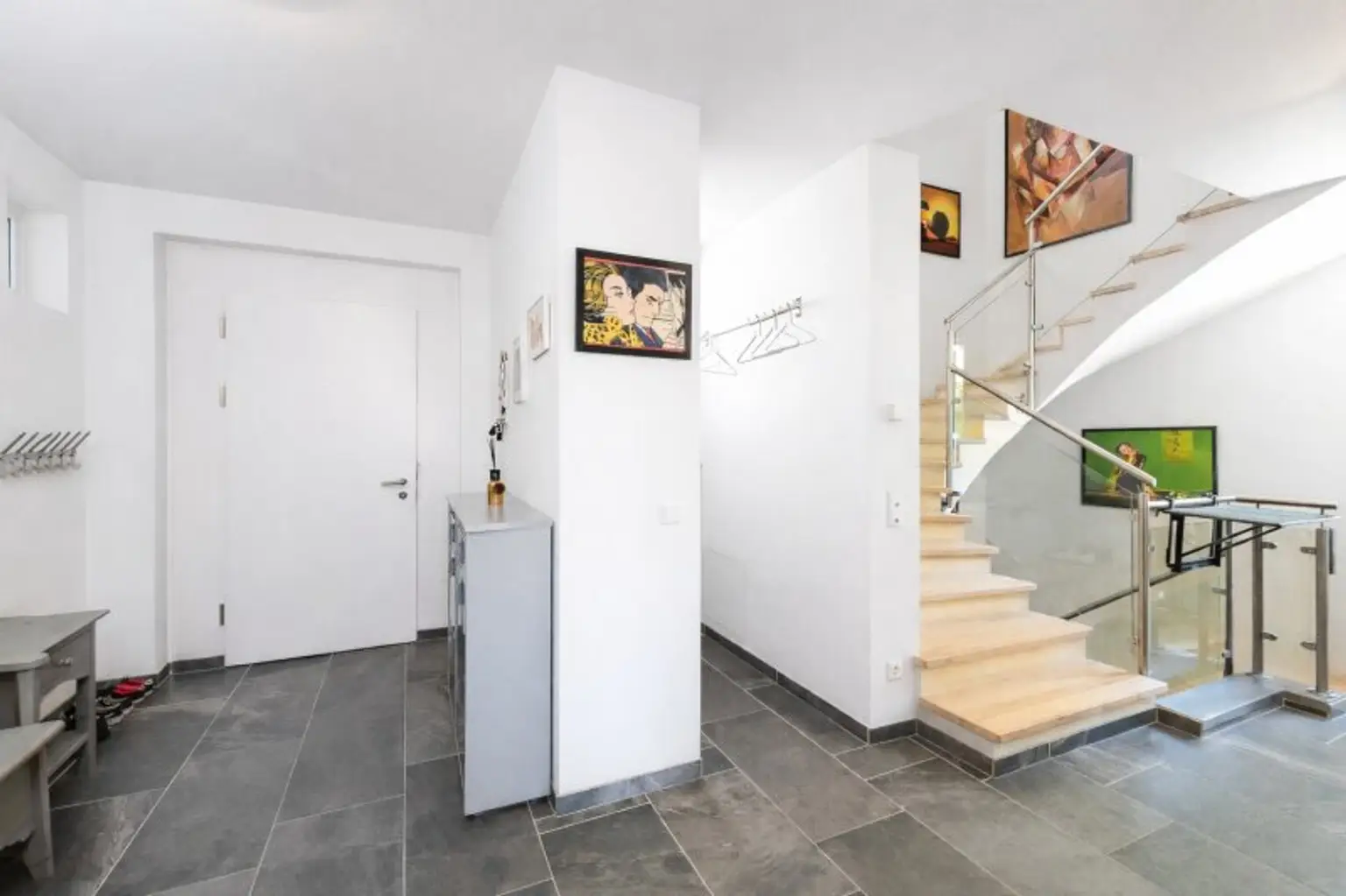 Eingangsbereich mit Garderobe