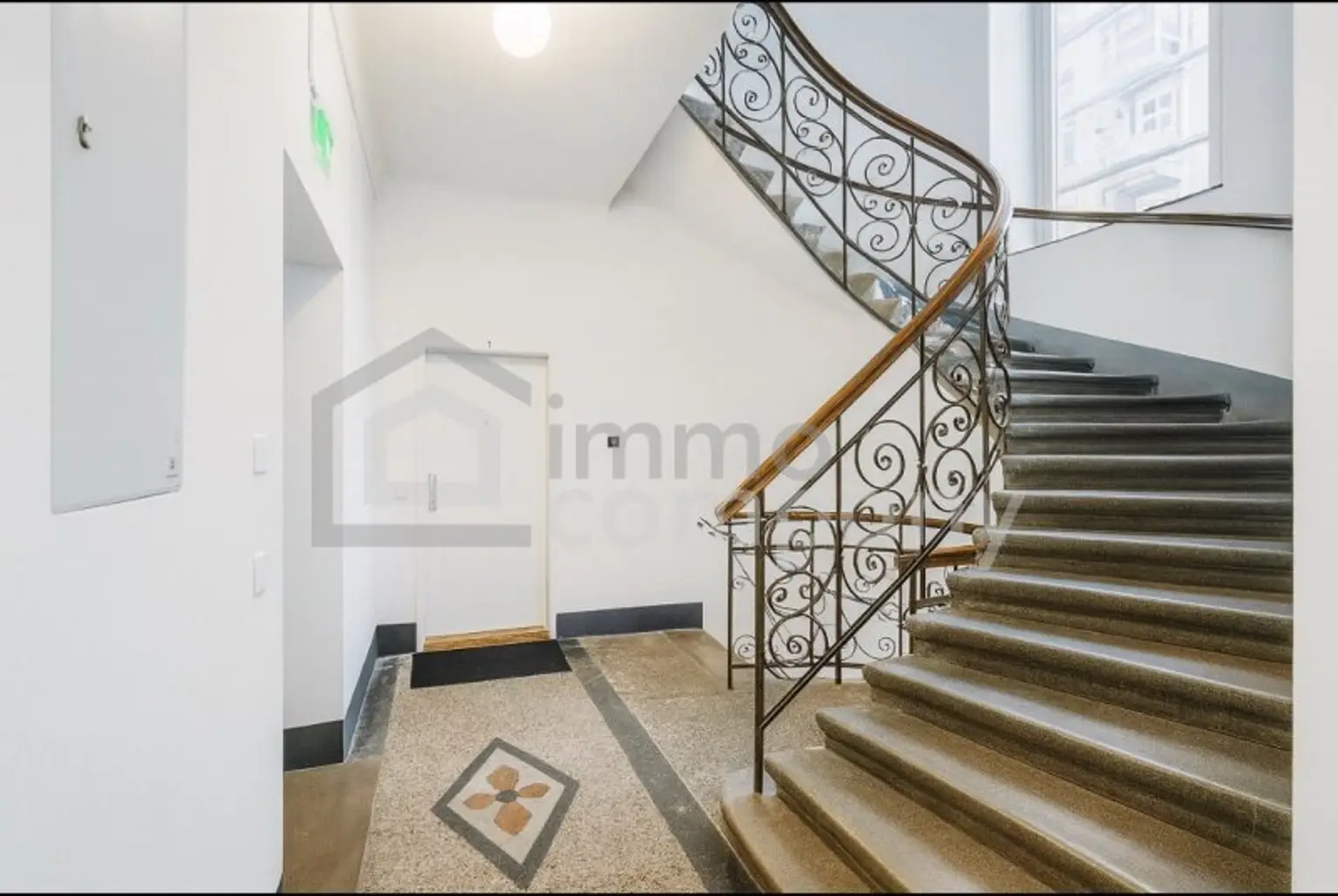 Stilvolle 3 - Zimmer - Wohnung mit Garten und Terrasse - urbanes Wohnen im 2.Bezirk