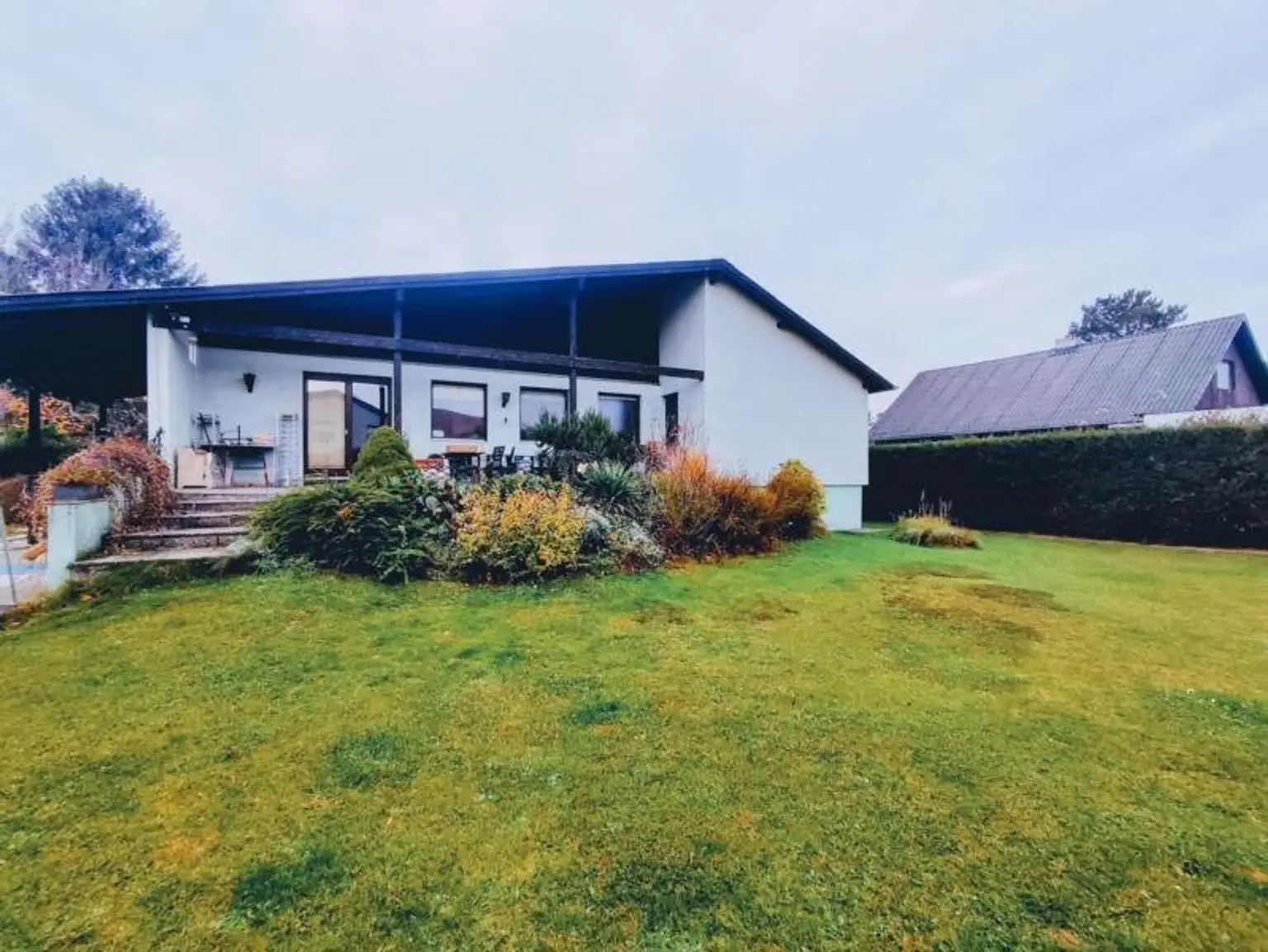 Verlieben sie sich in diese  ansprechende Immobilie in Bestlage  mit Grünblick