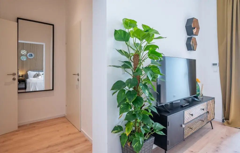 ***NEU*** Außergewöhnliches branchenfreies Geschäftslokal, toller Zustand in sehr guter LAGE!