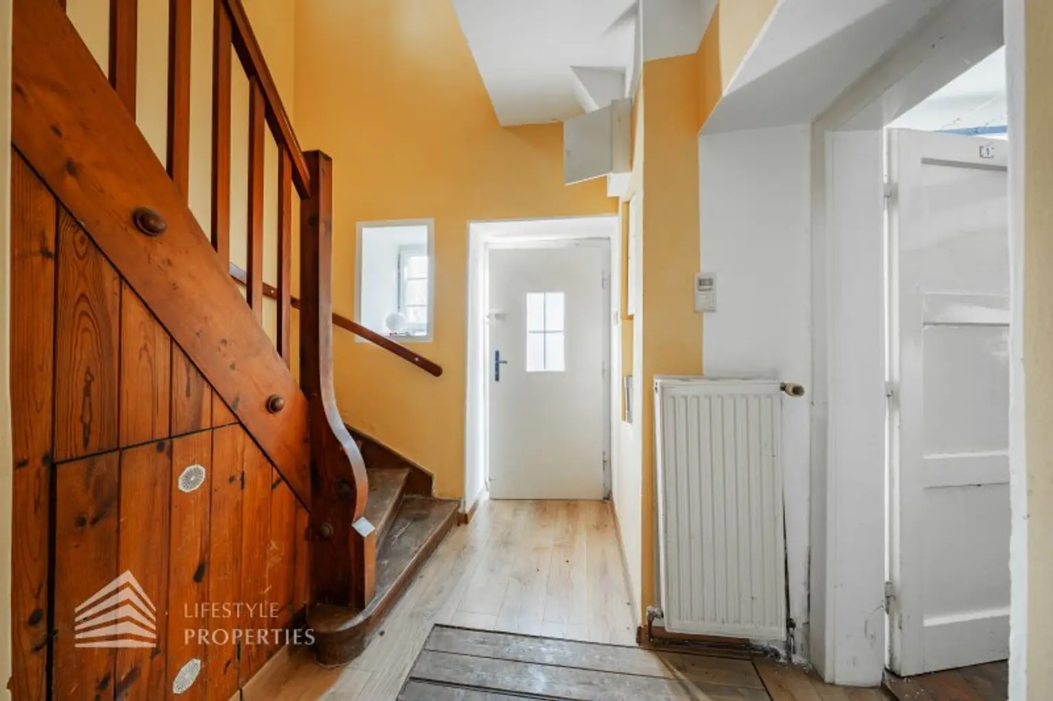 Exklusives Baugrundstück in einzigartiger Lage mit Einreichplanung!