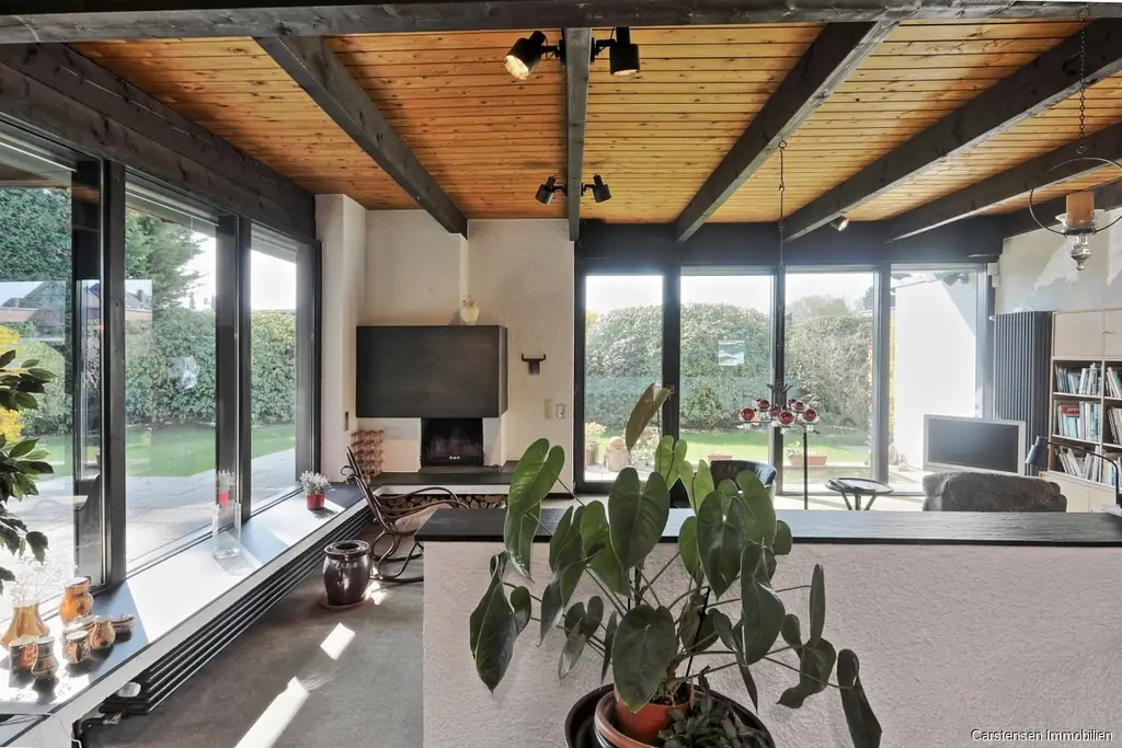 BUNGALOW … WOHNEN AUF EINER EBENE … GROSSER GARTEN ... PHOTOVOLTAIK