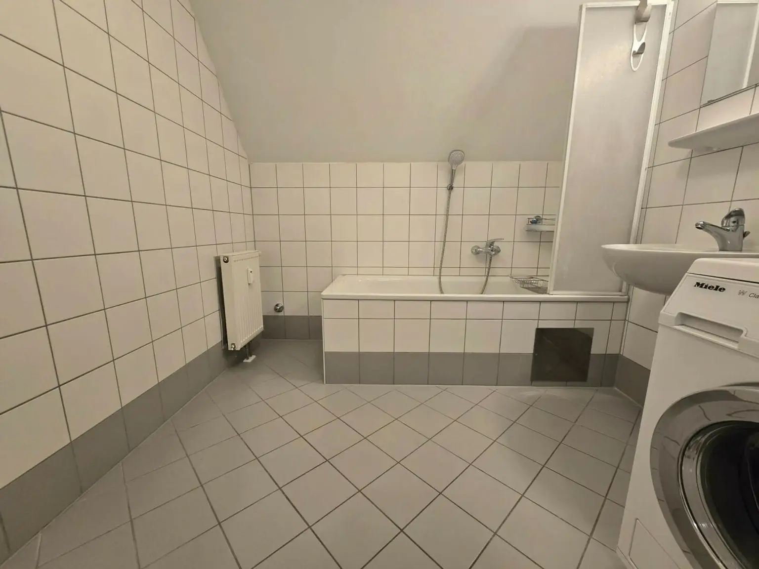 Heller Wohntraum! Zweizimmerwohnung am Südtirolerplatz!