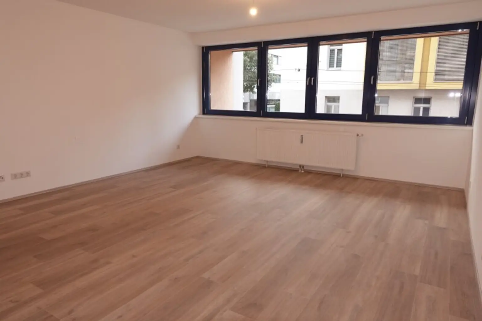 Ideale, großzügige Garconniere - tolle Aufteilung !