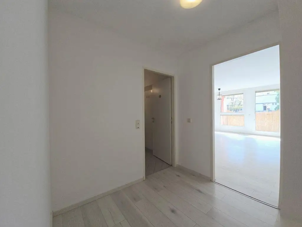 RESERVIERT! 1200 Wien/Leystraße: Zw. Donau und Donaukanal: Entzückende Garconniere mit Loggia