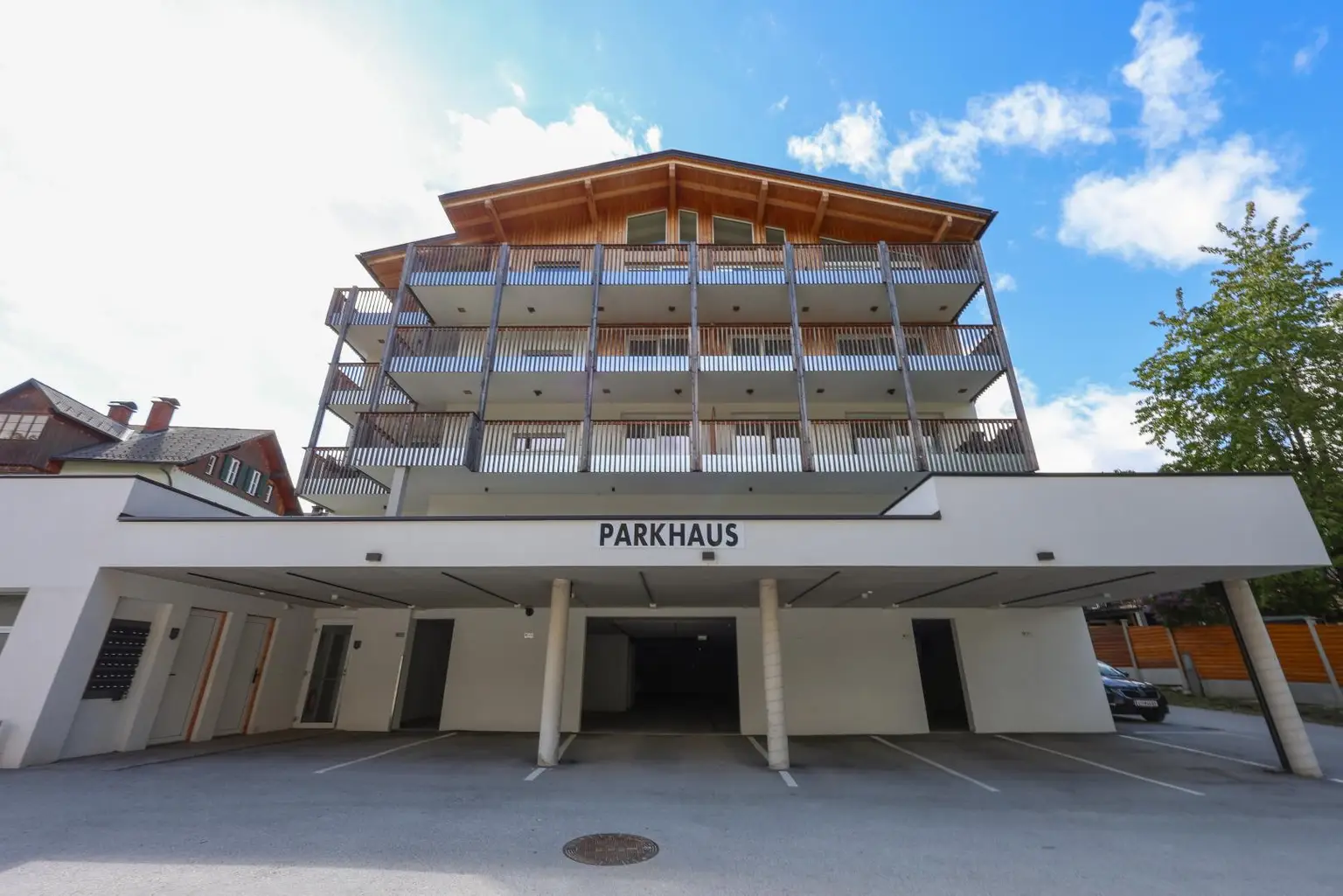 Haupthaus + Tiefgarage