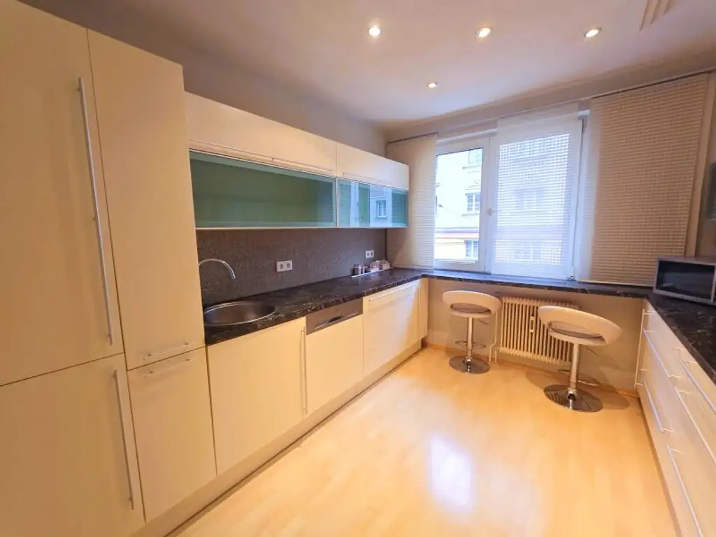 ++ TOP Ausstattung ++ 2 ZIMMER++ Extra moderne DAN-Einbauküche 10m² ++ 1100 HERZGASSE ++