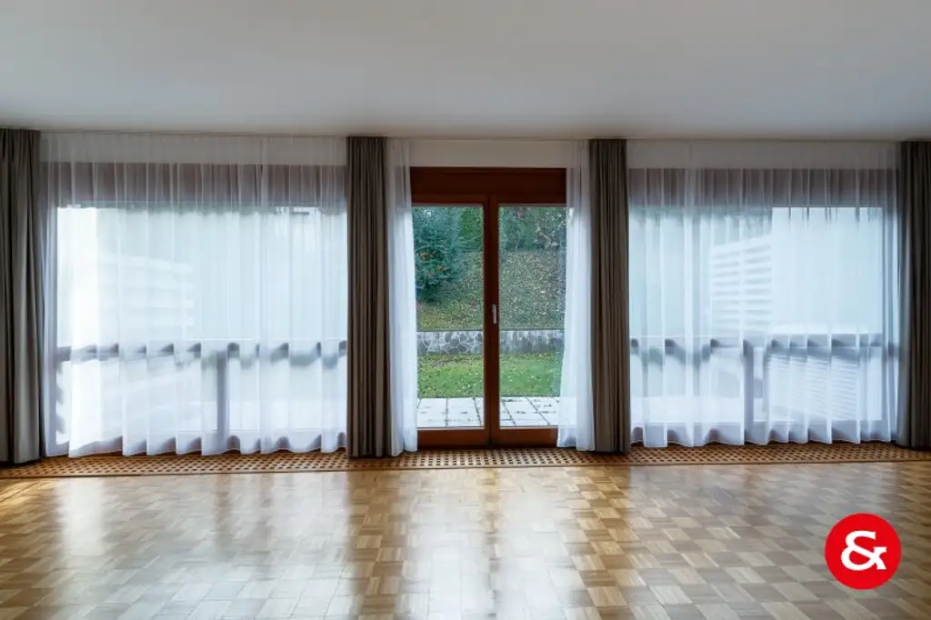 Hochwertige Qualität - Eckreihenhaus mit Garten!