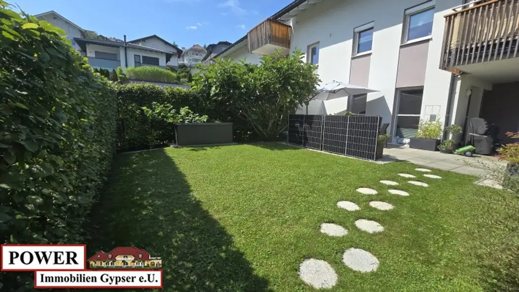 Traumhafte Gartenwohnung im Herzen von Seeham – 4 Zimmer, große Terrasse!