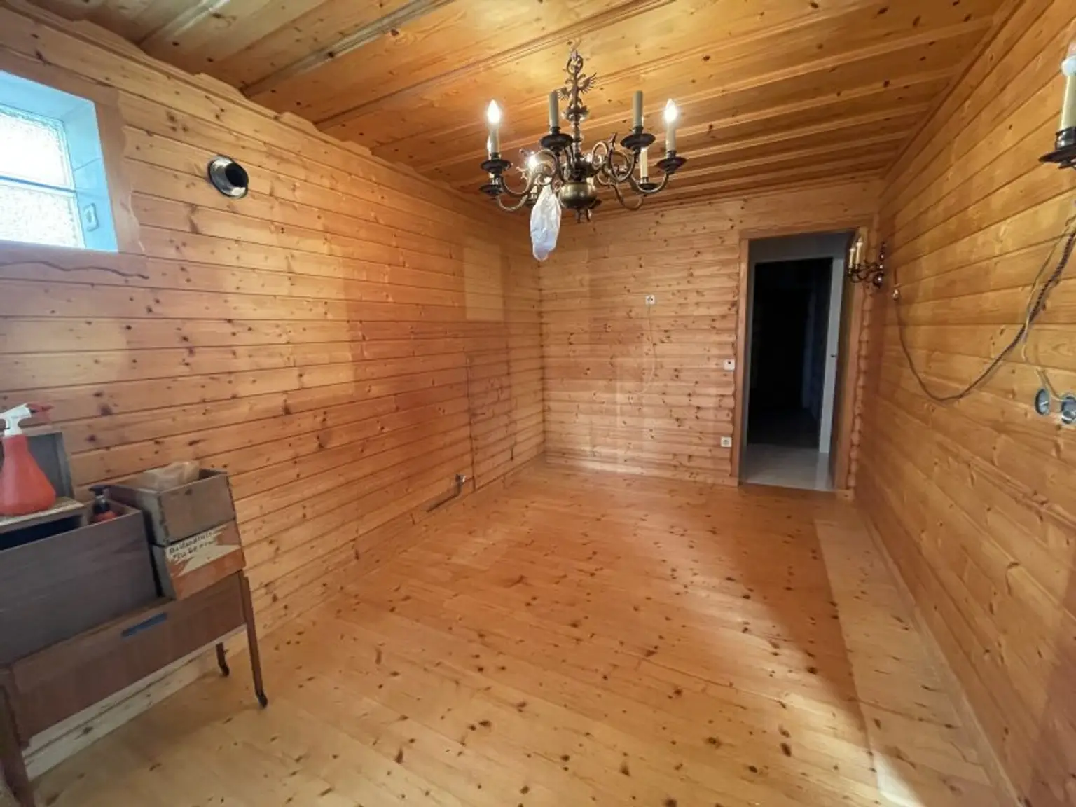 Kleines Landhaus mit Gewölbekeller in bester Ruhelage im Weinviertel