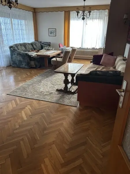 Alt aber saniertes Stadt Familienhaus – Ihr neues Zuhause für 349000 € mit Keller & Carport /  nähe medQuartier-Ärztehaus   BH & HAK Feldkirchen