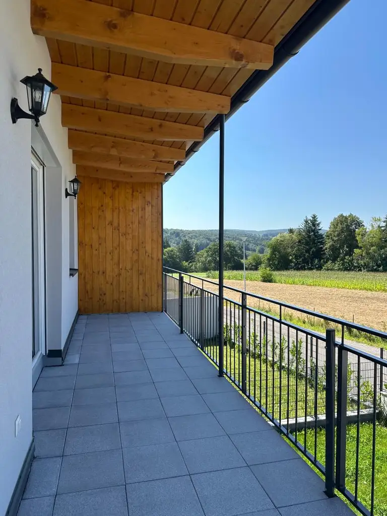Exklusiv wohnen mit Weitblick –  4-Zimmer-Neubauwohnung mit Balkon