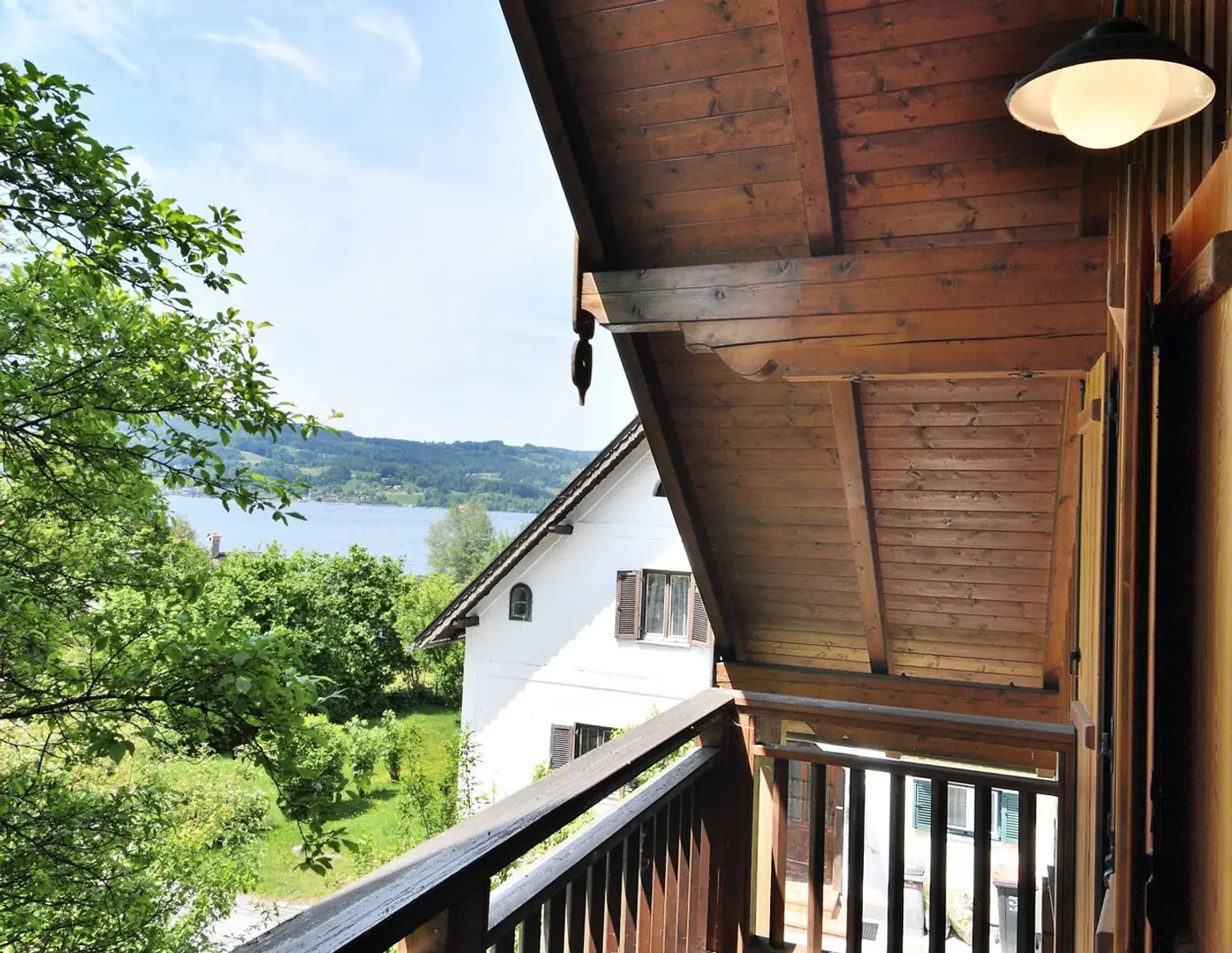 Holzhaus in der Nähe des Attersees zu kaufen!