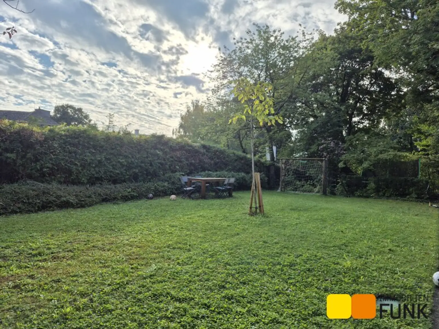 5-Zimmer Gartenwohnung mit 2-Zimmer-Einliegerwohnung