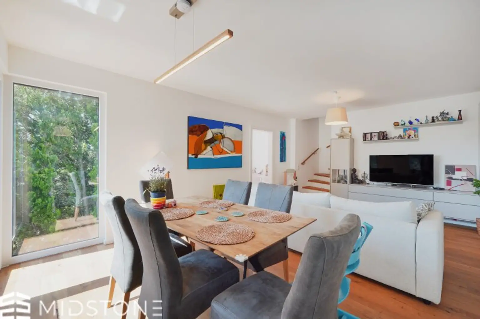 *Neuwertige 4-Zimmer-Maisonette* Familienidylle mit Dachterrasse & Parkplatz