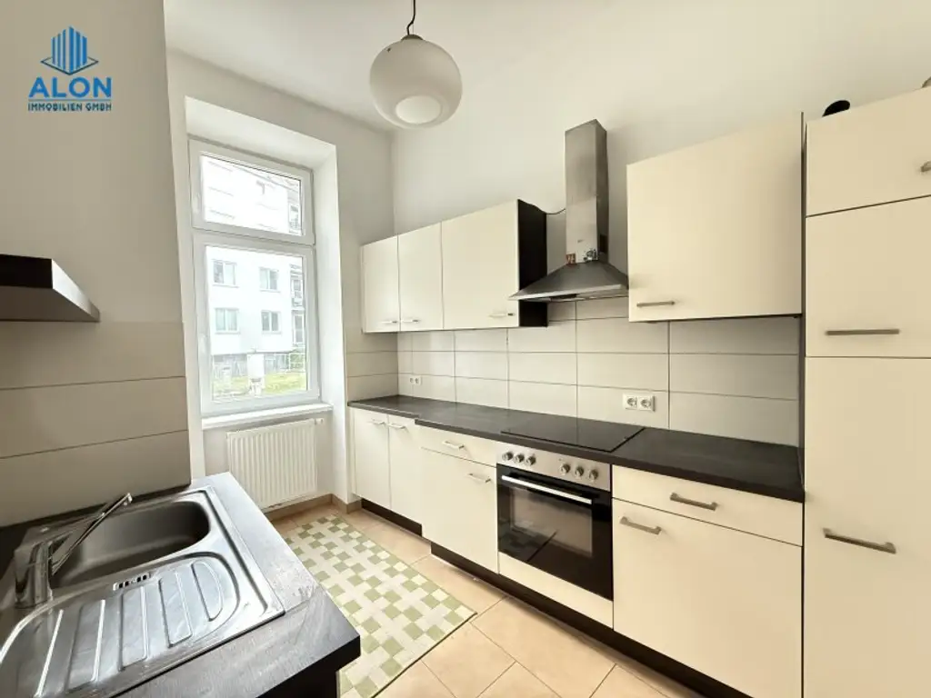 Stilvolle 2-Zimmer-Altbauwohnung – zentral begehbar, helle Räume & hervorragende Lage im 5. Bezirk!