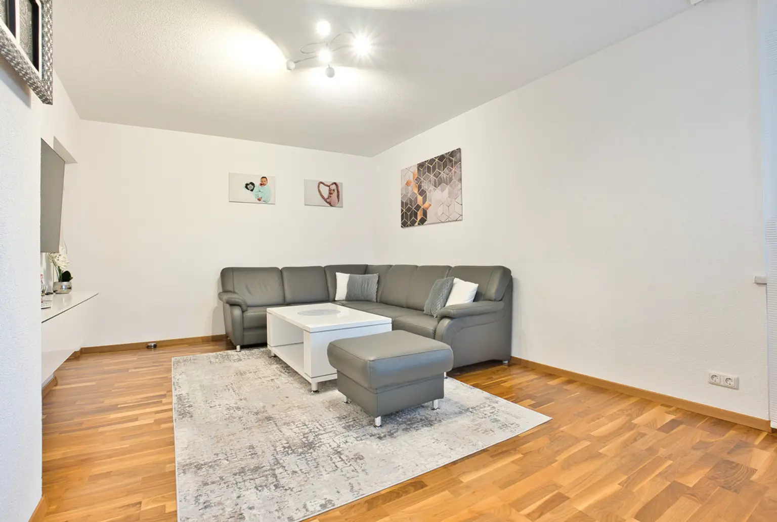 Moderne 4-Zimmer-Wohnung mit Loggia in Top-Lage! 
Europahof, Vöcklabruck