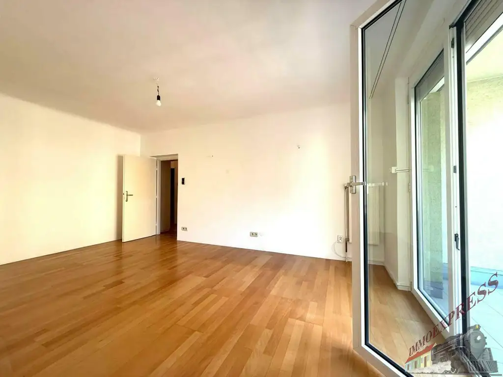 Gut gelegene Eigentumswohnung mit Loggia, in der Inzersdorf Stadt, 10. Bezirk!
