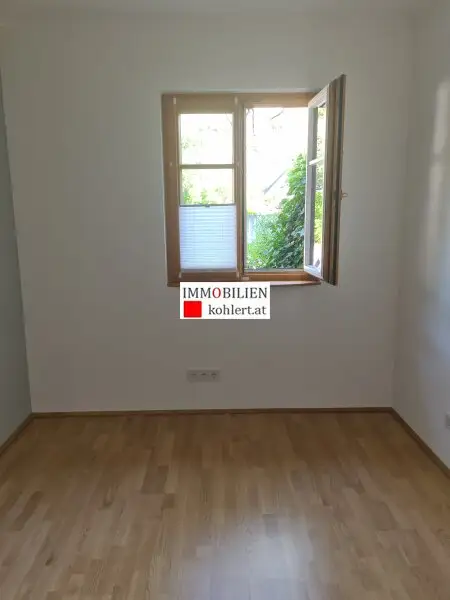 KLOSTERNEUBURG- MIETHAUS IN SCHÖNER GRÜNLAGE