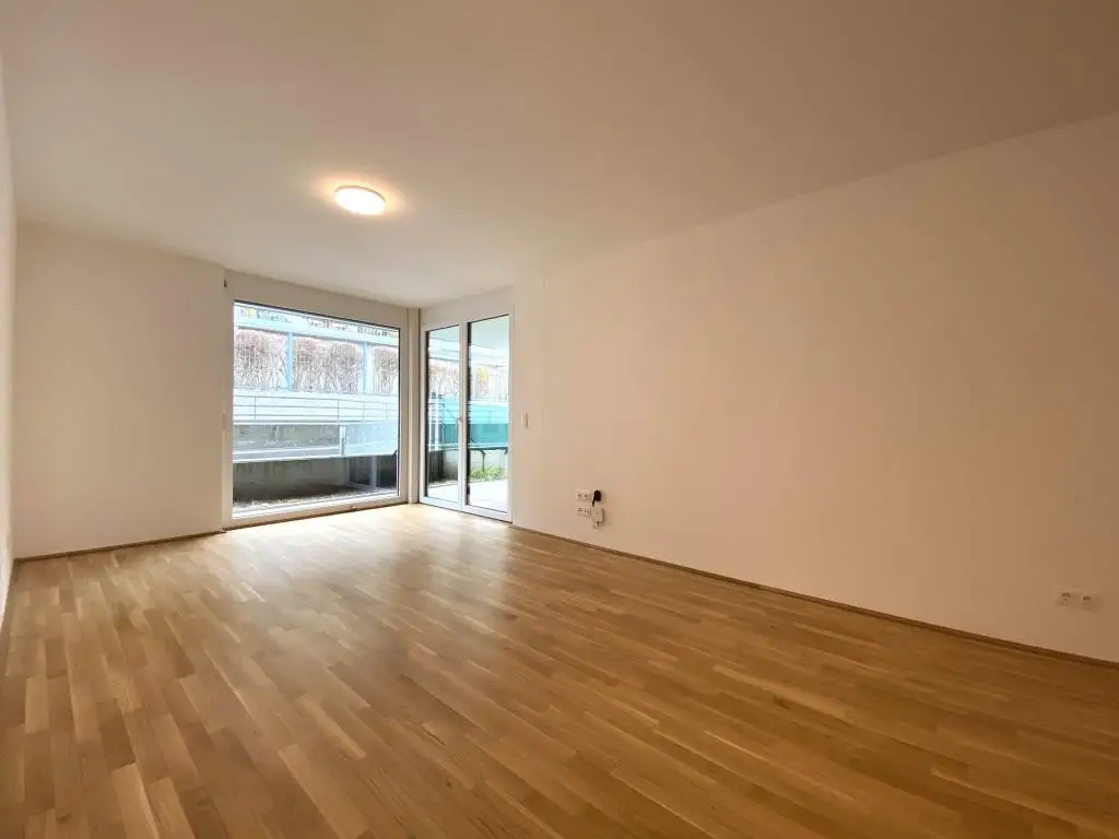 Moderne Terrassenwohnung mit kl. Garten - U6 Nähe!!